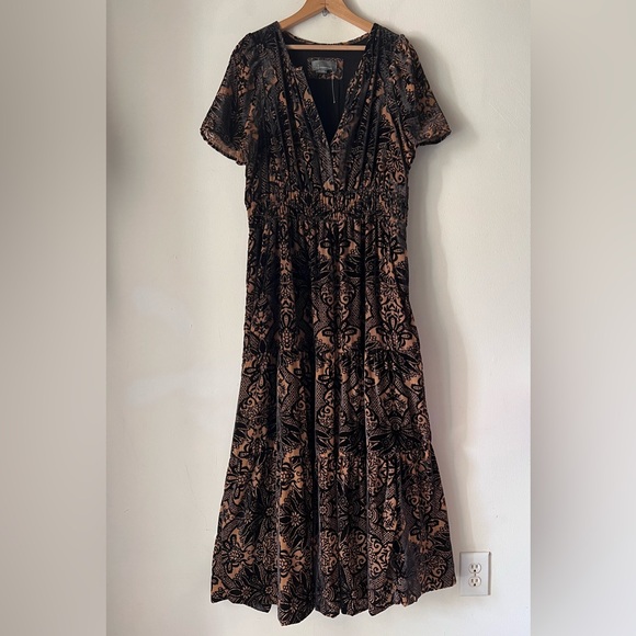 Anthropologie The Somerset Maxi Dress Velvet Edition Burnout Design L Black Nude - Picture 4 of 16
